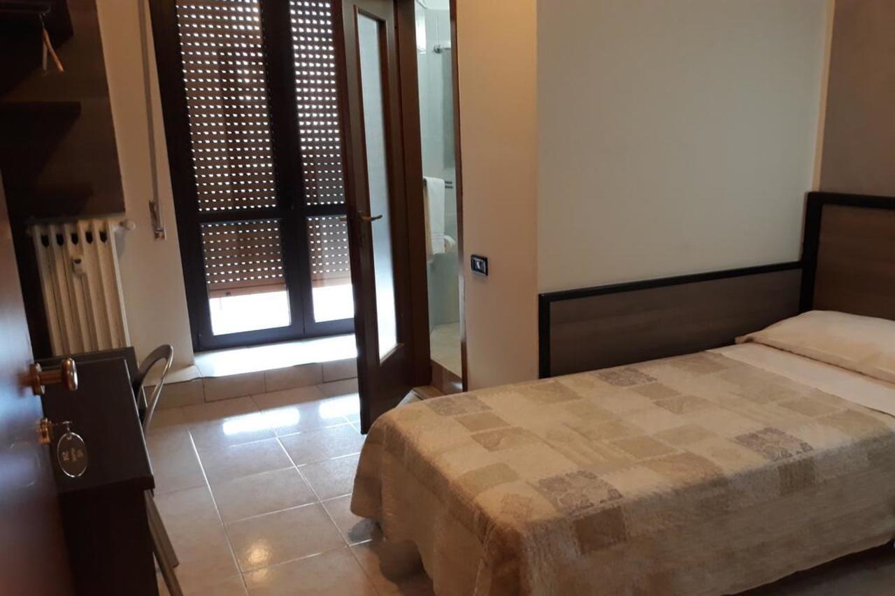 Hotel Salus Milan Luaran gambar